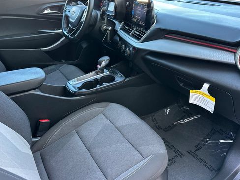 Certified 2024 Chevrolet Trax RS w/ Driver Confidence Package FWD image 20