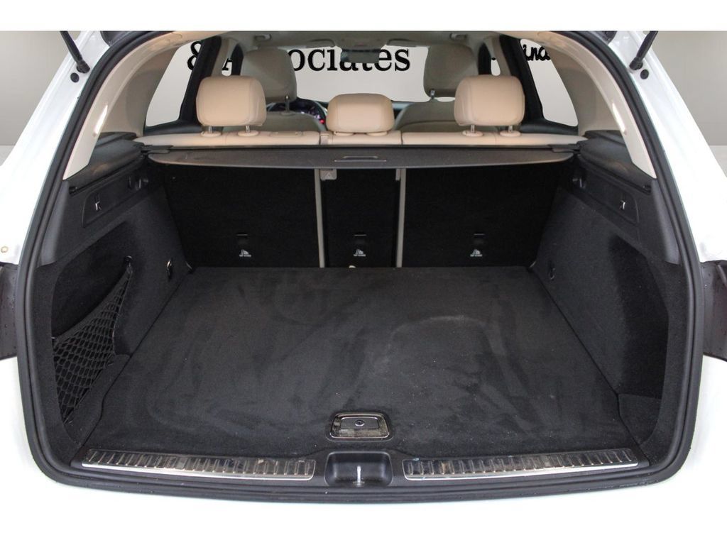 Used 2022 Mercedes-Benz GLC 300 image 30