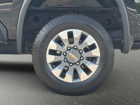 Used 2024 Chevrolet Silverado 2500 Custom w/ Custom Value Package AWD/4WD image 13