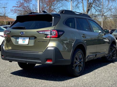 Certified 2025 Subaru Outback Onyx Edition image 13