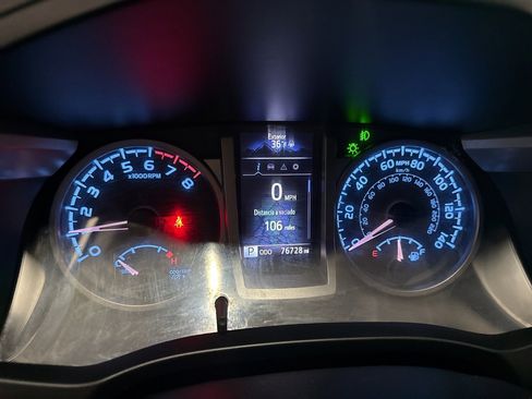 Certified 2021 Toyota Tacoma SR5 image 8