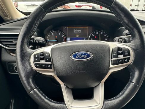 Used 2020 Ford Explorer Limited w/ Class III Trailer Tow Package AWD/4WD image 21