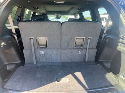 New 2025 Jeep Grand Cherokee L Limited w/ Black Appearance Package image 29