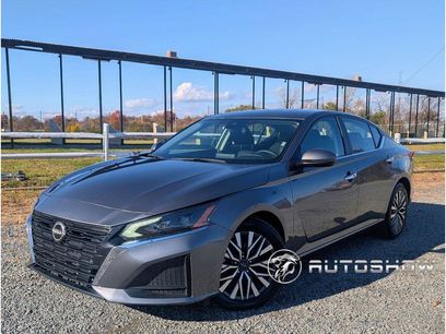 Used 2023 Nissan Altima 2.5 SV