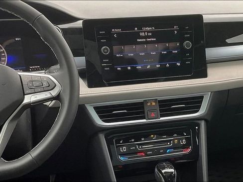 New 2025 Volkswagen Taos SE image 8