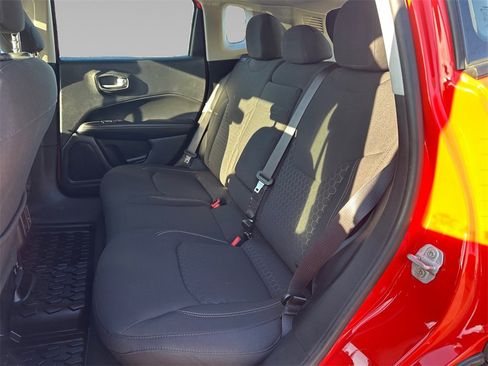 Certified 2018 Jeep Compass Sport w/ Tech Group image 15