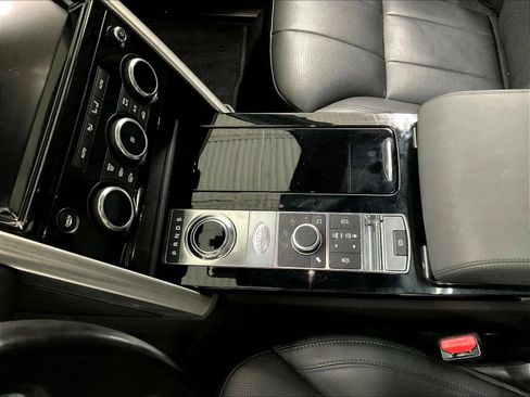 Used 2019 Land Rover Discovery HSE AWD/4WD image 25