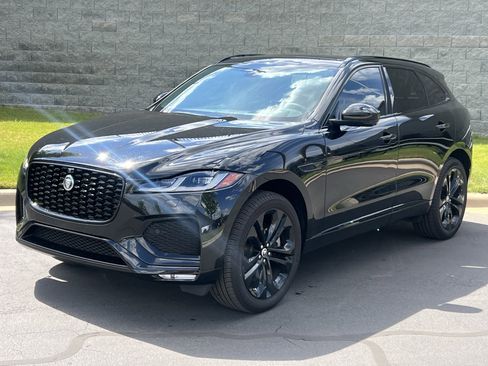 Used 2026 Jaguar F-PACE R-Dynamic S AWD/4WD image 1