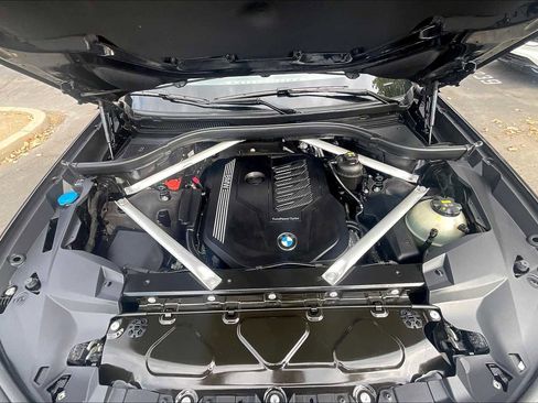 Used 2020 BMW X7 xDrive40i w/ Premium Package image 13