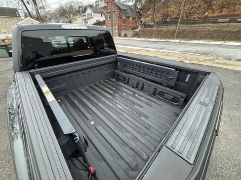 Used 2018 Ford F150 Raptor w/ Equipment Group 802A Luxury image 30