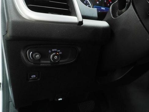 Used 2019 GMC Terrain SLE w/ Driver Convenience Package FWD image 22