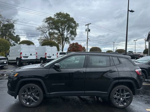 New 2026 Jeep Compass Limited image 4