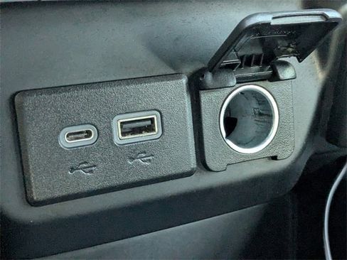 Used 2020 GMC Sierra 1500 Elevation image 21