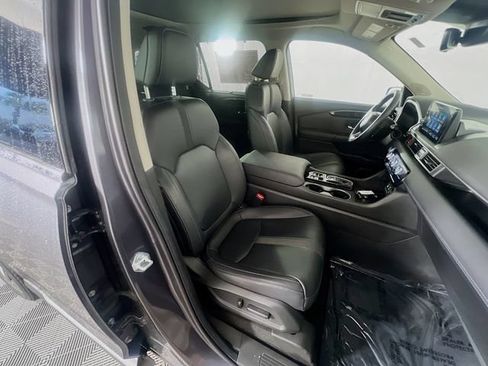 Certified 2023 Honda Pilot Touring image 30