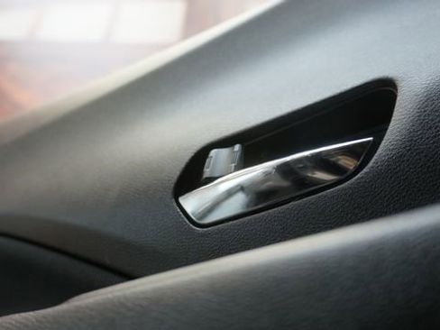 Used 2023 Nissan Kicks SV image 28