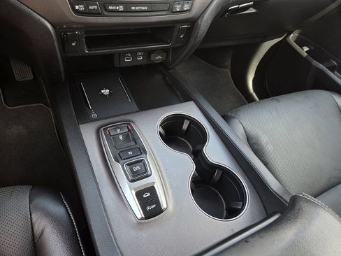 Used 2025 Honda Ridgeline RTL image 13