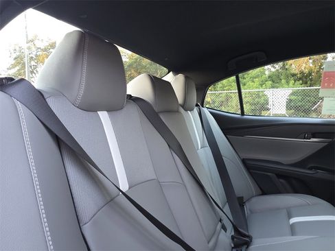 New 2026 Toyota Camry SE image 18