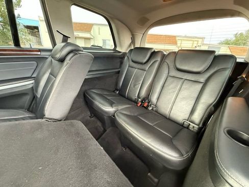 Used 2010 Mercedes-Benz GL 550 4MATIC image 13