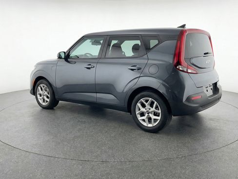 Used 2025 Kia Soul LX w/ LX Technology Package image 6