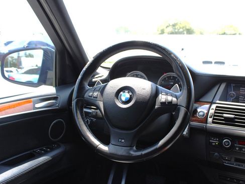 Used 2011 BMW X5 M image 14