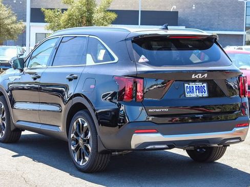 New 2025 Kia Sorento SX image 15