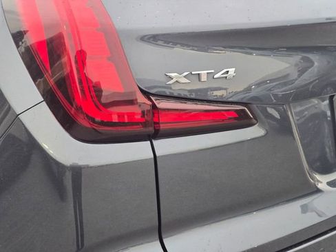 Used 2021 Cadillac XT4 Luxury FWD image 9