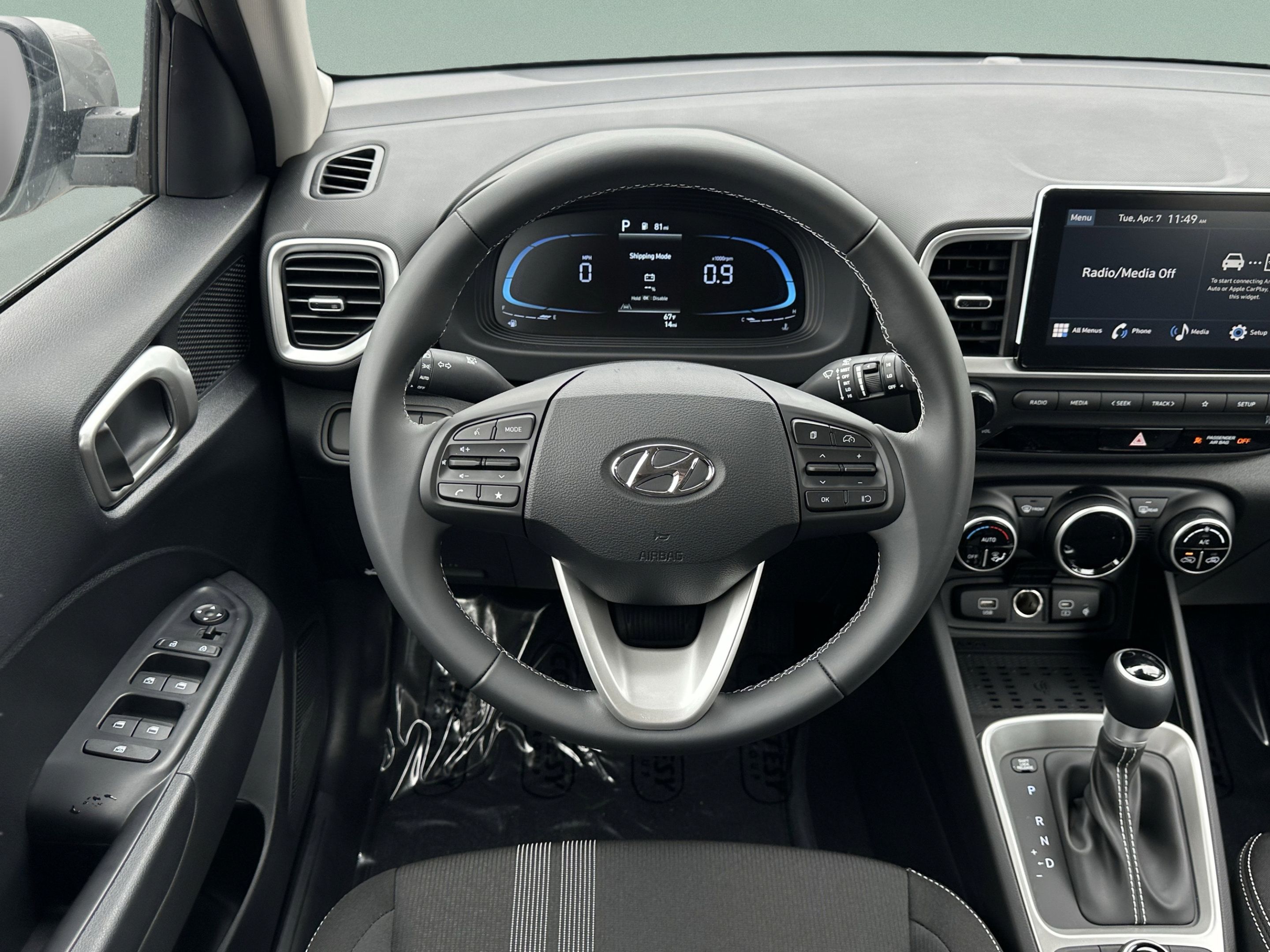 New 2026 Hyundai Venue SEL FWD image 12