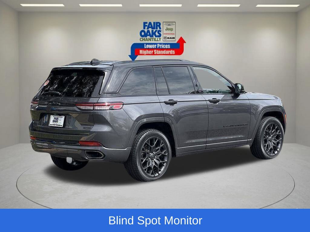 Certified 2025 Jeep Grand Cherokee Summit w/ Obsidian Package AWD/4WD image 8