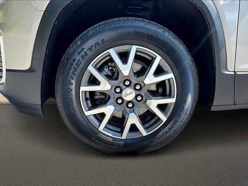 Certified 2023 GMC Acadia SLE image 8