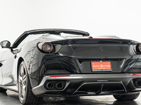 Used 2020 Ferrari Portofino image 7