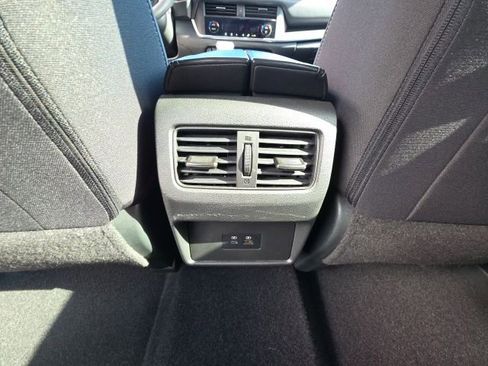 Used 2023 Nissan Rogue SV FWD image 24