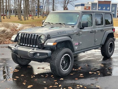 Used 2020 Jeep Wrangler Unlimited Willys image 2