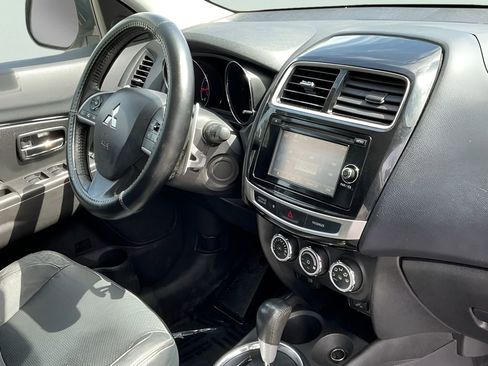 Used 2015 Mitsubishi Outlander Sport SE image 11