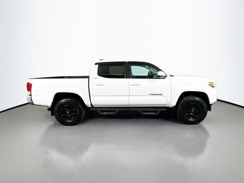 Used 2020 Toyota Tacoma SR5 image 6