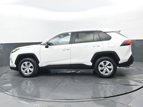 Used 2025 Toyota RAV4 LE image 20