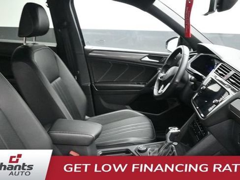 Used 2024 Volkswagen Tiguan SE R-Line AWD/4WD image 15