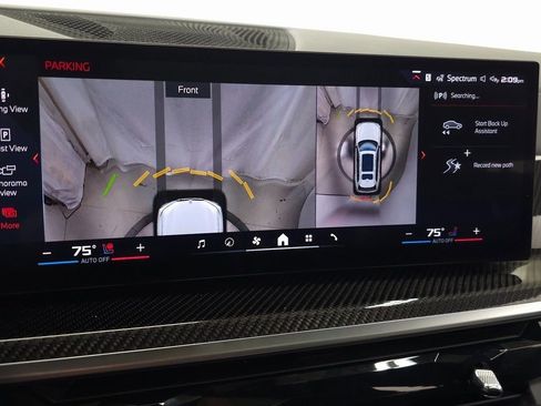 Used 2025 BMW X7 M60i w/ Climate Comfort Package image 37