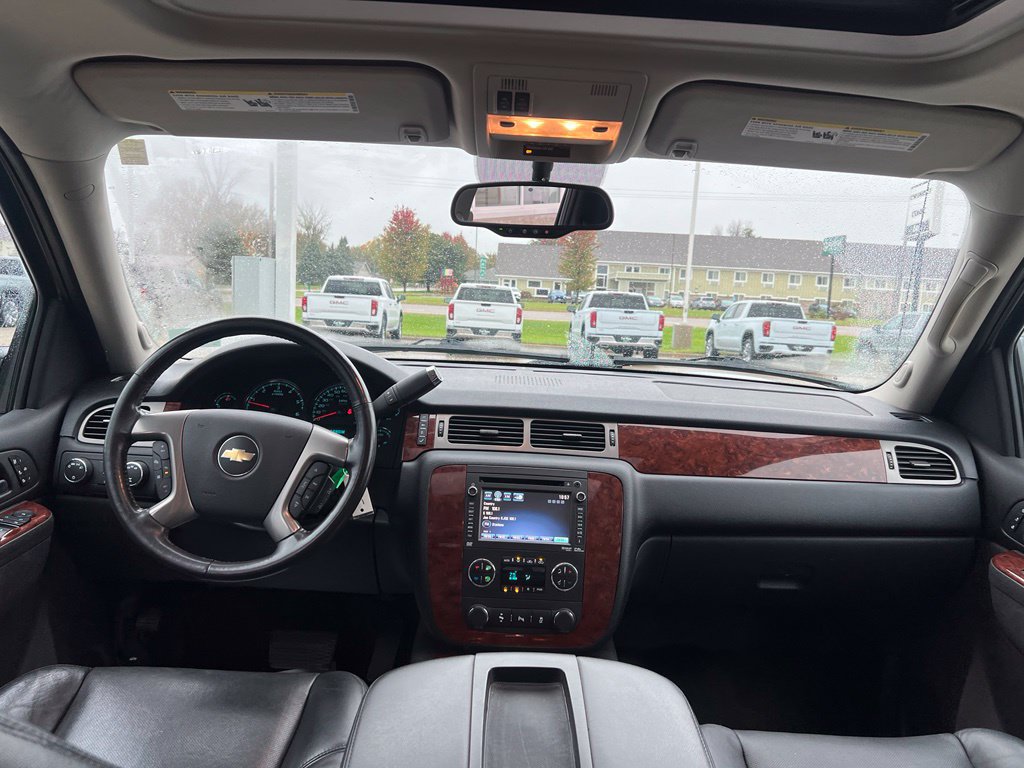 Used 2012 Chevrolet Avalanche LTZ AWD/4WD image 15