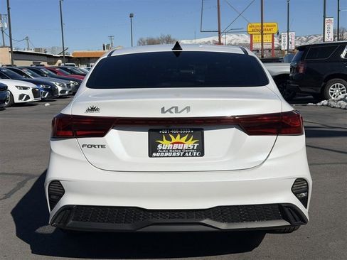 Used 2024 Kia Forte LXS image 6