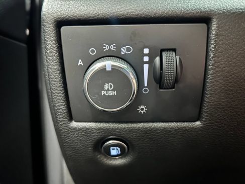 Used 2014 Jeep Grand Cherokee Laredo w/ Security & Convenience Group AWD/4WD image 7
