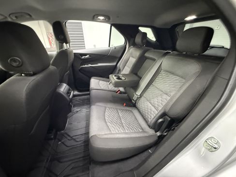 Used 2020 Chevrolet Equinox LT w/ Driver Convenience Package AWD/4WD image 20