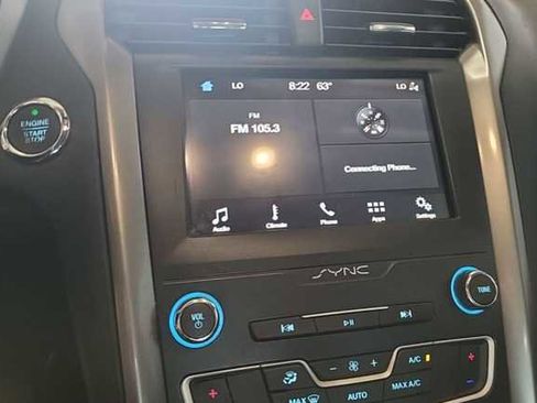 Used 2019 Ford Fusion SE image 5