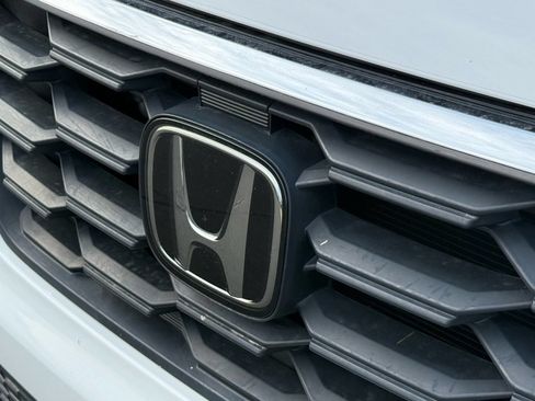 Used 2023 Honda Pilot EX-L image 8