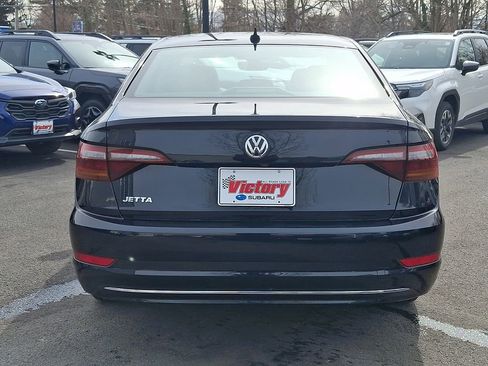 Used 2019 Volkswagen Jetta SEL w/ Cold Weather Package image 5