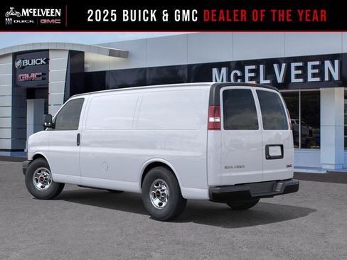 New 2026 GMC Savana 2500 RWD image 3