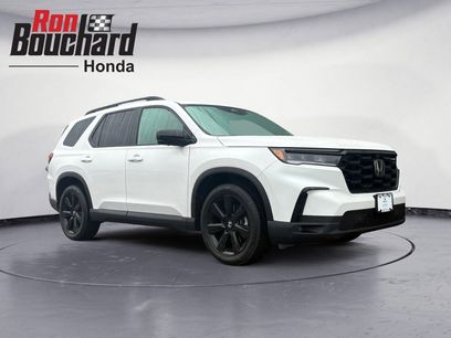Certified 2025 Honda Pilot Black Edition