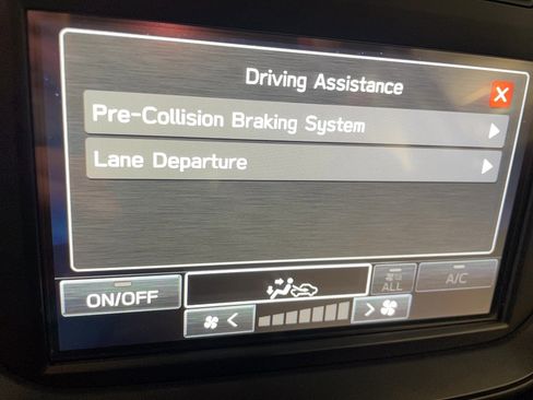 Used 2025 Subaru Impreza 2.0i image 9