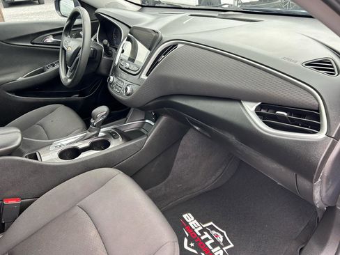 Used 2023 Chevrolet Malibu LT FWD image 9