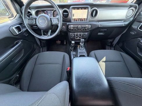 Used 2021 Jeep Gladiator Sport AWD/4WD image 25
