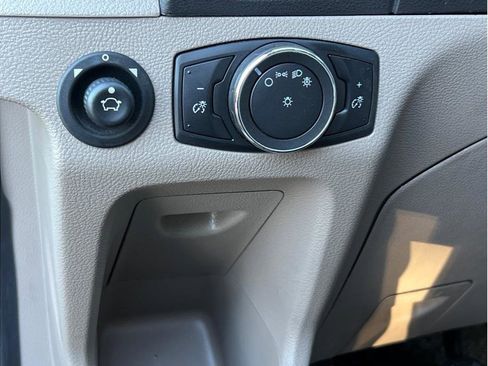 Used 2016 Ford Transit 250 148 Low Roof image 21